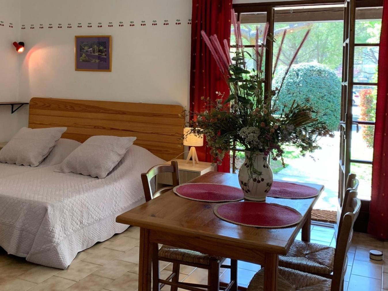 Gite La Loge 142 Route De Carpentras 84210 Venasque Eksteriør bilde